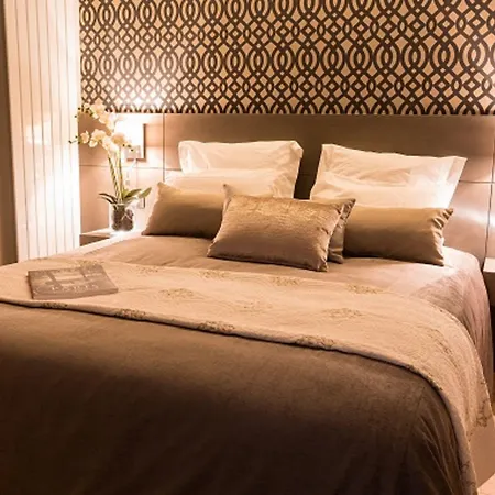 Roi De Sicile - Rivoli -- Luxury Aparthotel
