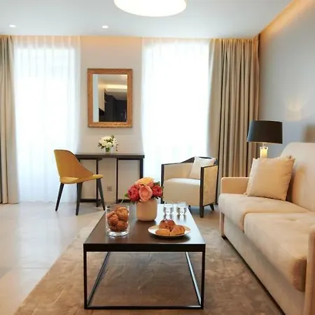 Roi De Sicile - Rivoli -- Luxury Aparthotel
