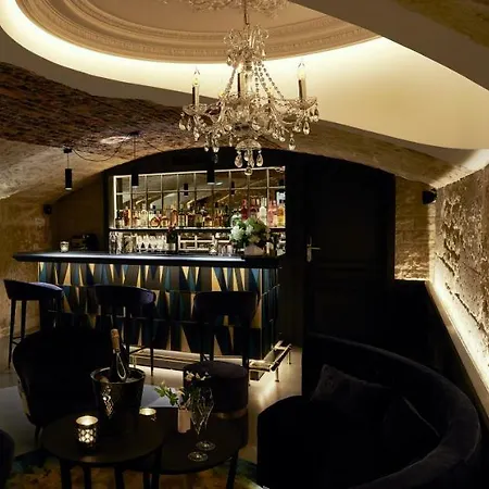 Roi De Sicile - Rivoli -- Luxury Aparthotel