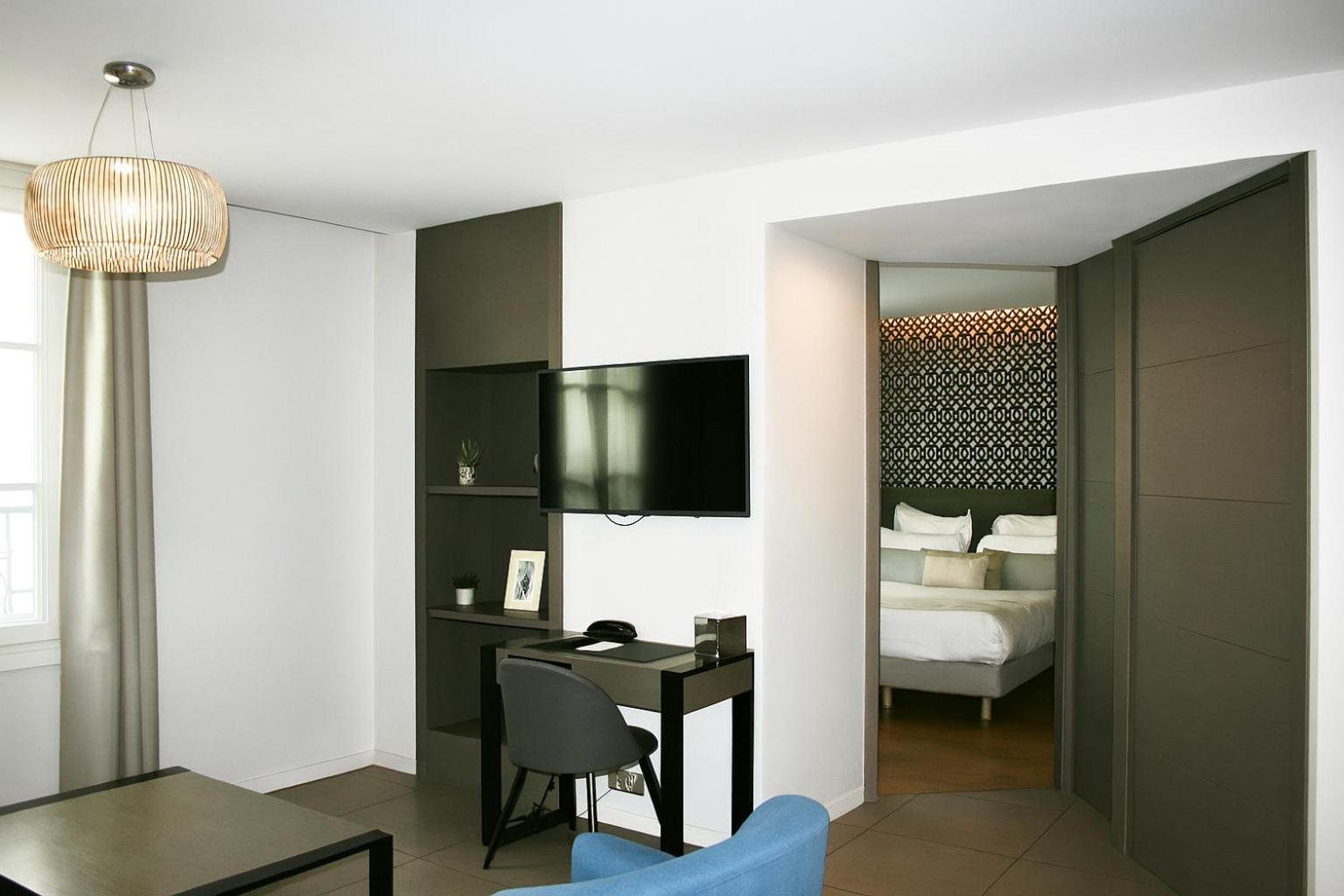 Roi De Sicile - Rivoli -- Luxury 4*