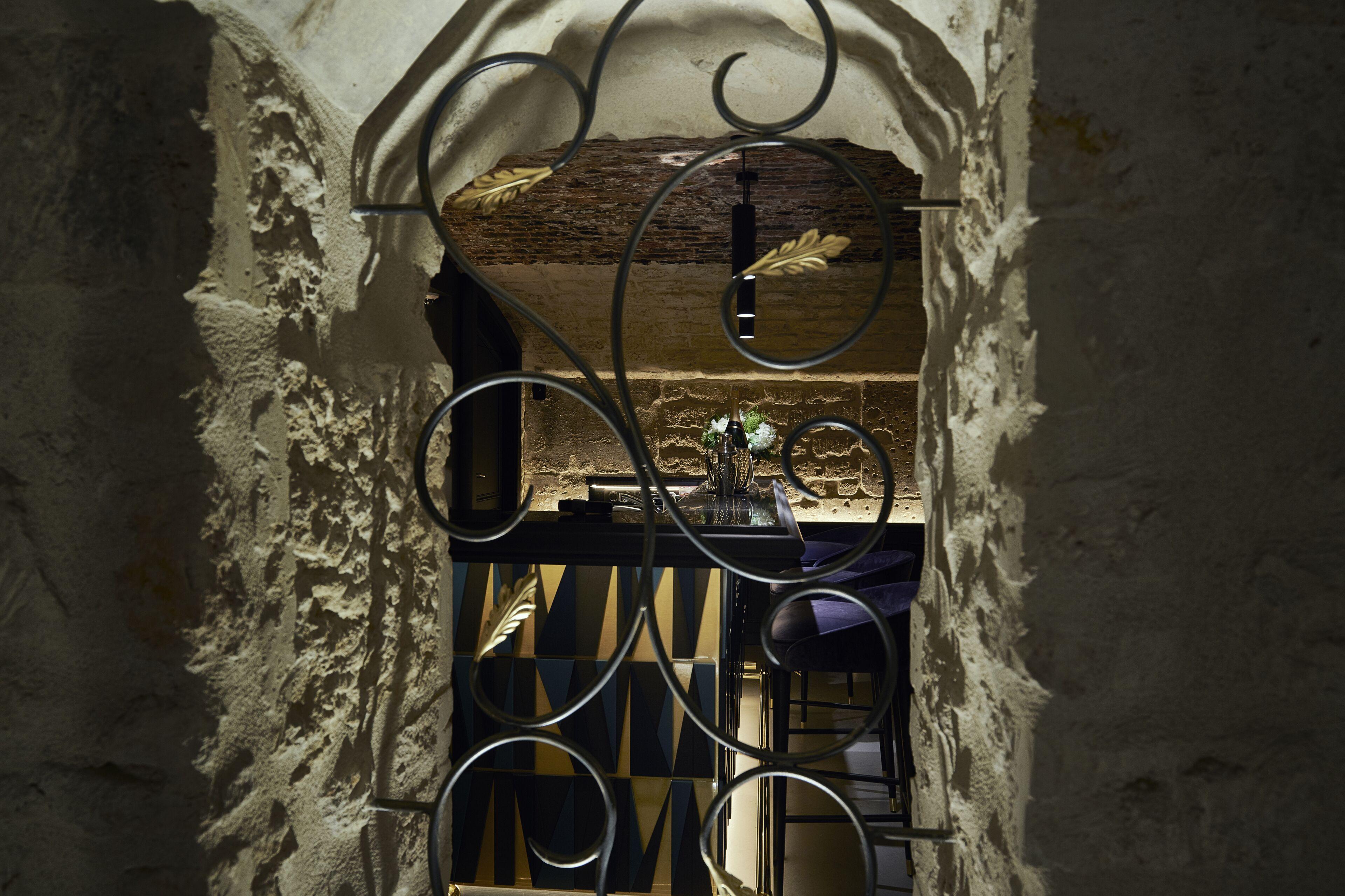 Roi De Sicile - Rivoli -- Luxury Parigi